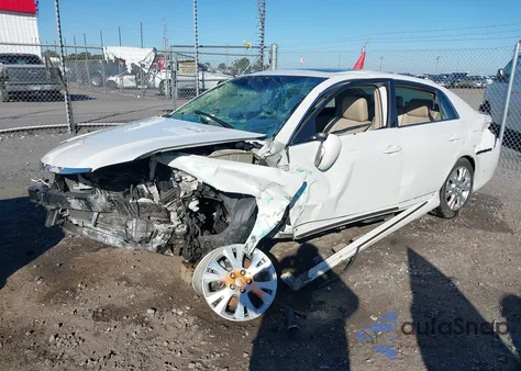 2012 Toyota Avalon z USA, uszkodzony, nr VIN 4T1BK3DB5CU465169